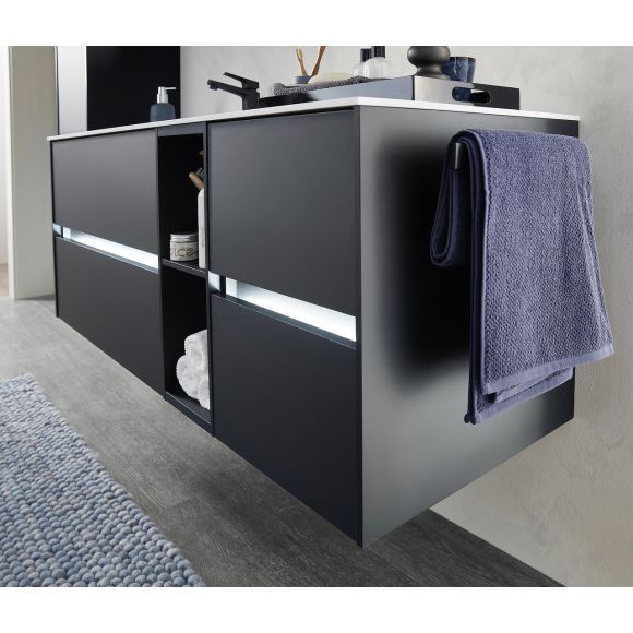 Pelipal Serie 6010 Waschtischunterschrank mit LED-Profil für Grifffugen, 132 cm