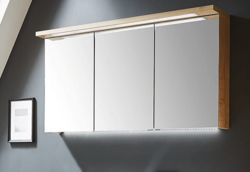 Spiegelschrank mit LED-Streifen im Kranz, 140 cm